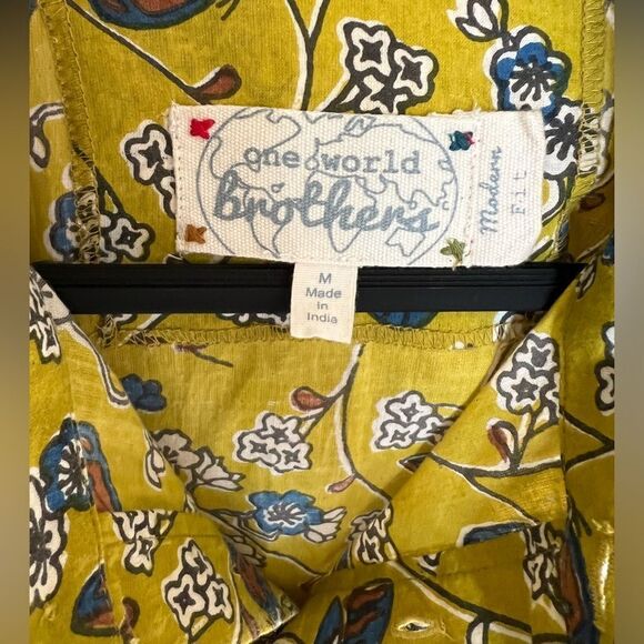 One World Brothers Shirt - Picture 2 of 3